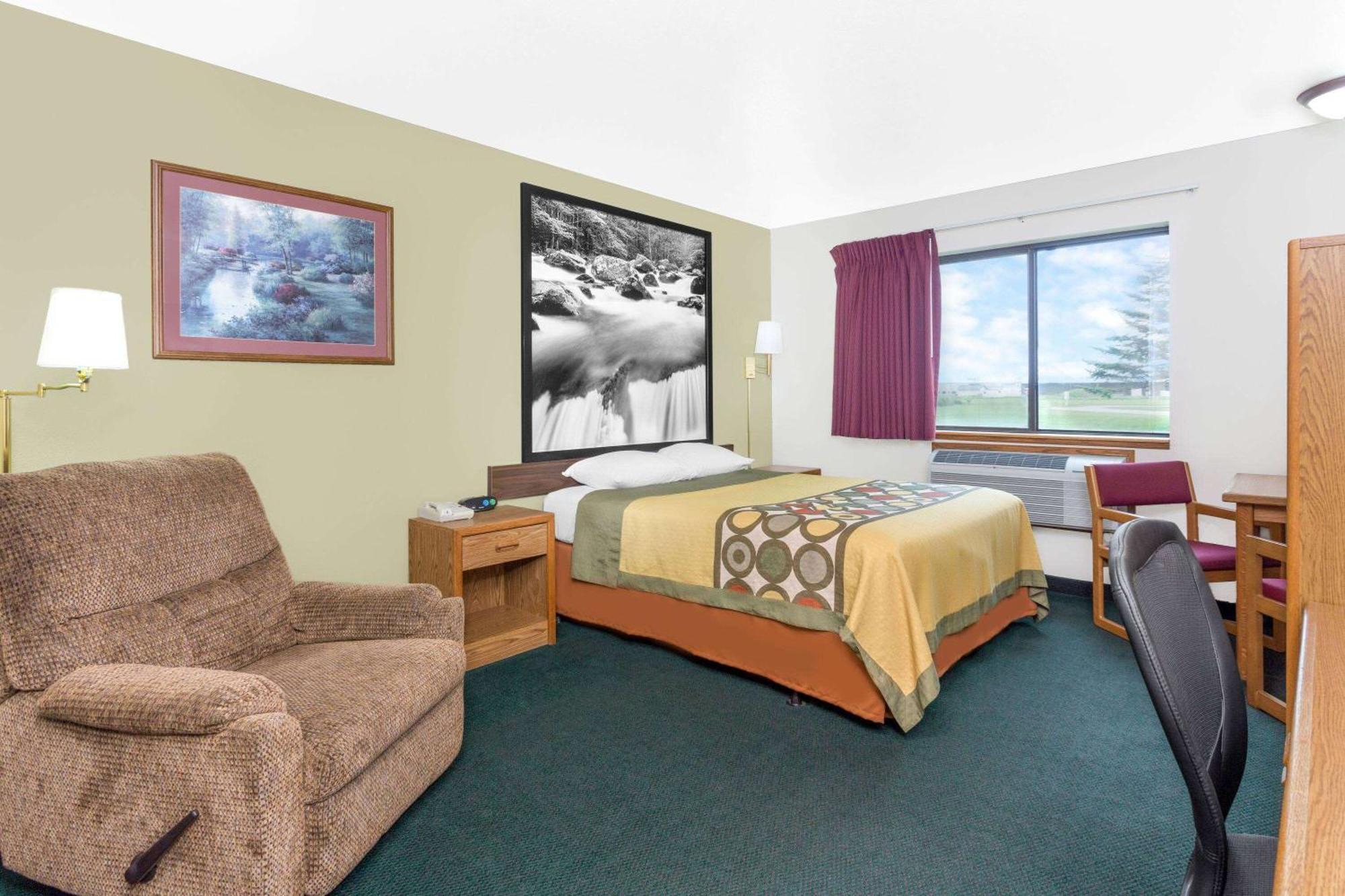 Super 8 By Wyndham