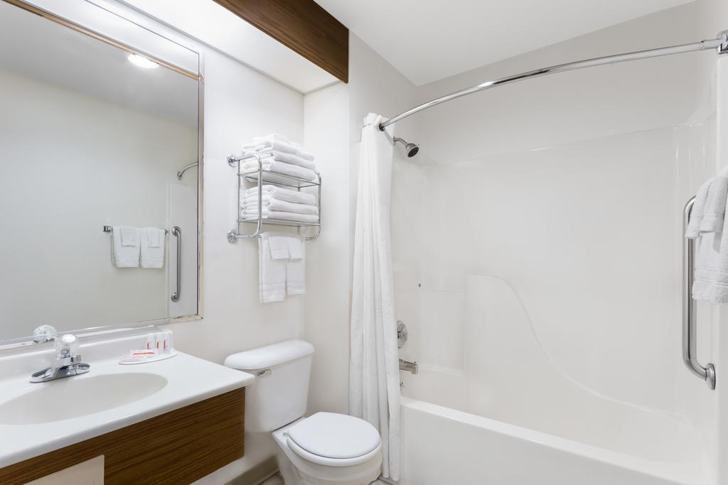 Super 8 By Wyndham 2* Antigo