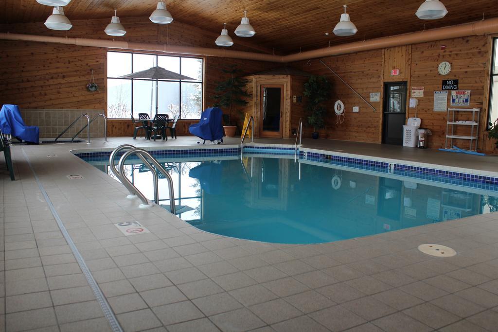 Super 8 By Wyndham Antigo